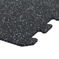 Černo-bílo-modrá gumová modulová puzzle dlažba (okraj) FLOMA FitFlo SF1050 - délka 50 cm, šířka 50 cm, výška 1 cm