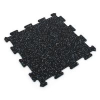 Černo-bílo-modrá gumová modulová puzzle dlažba (střed) FLOMA FitFlo SF1050 - délka 50 cm, šířka 50 cm a výška 1,6 cm