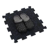 Černo-modrá gumová podlahová deska (puzzle - střed) FLOMA FitFlo SF1050 - délka 50 cm, šířka 50 cm, výška 1,6 cm