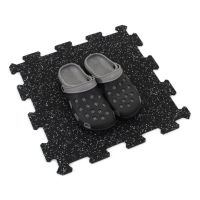 Černo-šedá gumová podlahová deska (puzzle - střed) FLOMA IceFlo SF1100 - délka 100 cm, šířka 100 cm, výška 1,6 cm