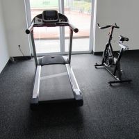 Černo-bílo-modro-šedá gumová podlahová deska (puzzle - roh) FLOMA Sandwich EPDM - délka 100 cm, šířka 100 cm, výška 2 cm