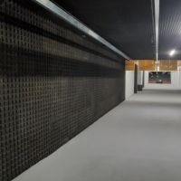 Tlumící akustická rohož (deska) s pěnou FLOMA V25/R15 - délka 50 cm, šířka 50 cm a výška 2,5 cm