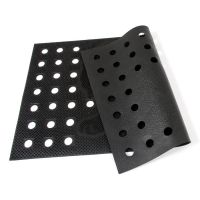 Gumová čistící děrovaná venkovní vstupní rohož FLOMA Dog - délka 45 cm, šířka 75 cm a výška 0,7 cm