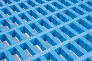 Modrá univerzální protiskluzová olejivzdorná rohož (mřížka 22 x 10 mm) (role) - délka 10 m, šířka 120 cm, výška 1,2 cm F