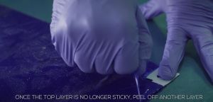 Modrá lepící dezinfekční antibakteriální dekontaminační ESD rohož FLOMA Antibacterial Sticky Mat - délka 60 cm a šířka 90 cm - 30 listů