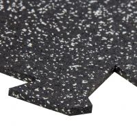 Černo-bílá gumová modulová puzzle dlažba (roh) FLOMA FitFlo SF1050 - délka 50 cm, šířka 50 cm, výška 0,8 cm
