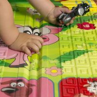 Pěnová skládací dětská hrací podložka Casmatino Piggy - délka 200 cm, šířka 140 cm, výška 1 cm F