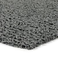 Šedá vinylová protiskluzová sprchová půlkruhová rohož FLOMA Spaghetti - délka 40 cm, šířka 59,5 cm, výška 1,2 cm