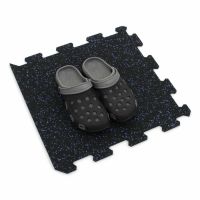 Černo-modrá gumová podlahová deska (puzzle - okraj) FLOMA FitFlo SF1050 - délka 47,8 cm, šířka 47,8 cm, výška 0,8 cm