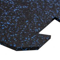 Černo-modrá gumová modulová puzzle dlažba (roh) FLOMA FitFlo SF1050 - délka 50 cm, šířka 50 cm, výška 0,8 cm