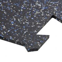 Černo-bílo-modrá gumová modulová puzzle dlažba (okraj) FLOMA FitFlo SF1050 - délka 50 cm, šířka 50 cm, výška 1 cm