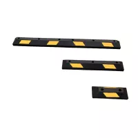 Černo-žlutý plastový reflexní parkovací doraz FLOMA PS-02 - délka 180 cm, šířka 15 cm, výška 10,5 cm
