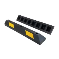 Černo-žlutý plastový reflexní parkovací doraz FLOMA PS-02 - délka 180 cm, šířka 15 cm, výška 10,5 cm