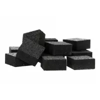 Černý gumový blok pro zatravňovací dlažbu N50 PRO - délka 6,4 cm, šířka 6,4 cm, výška 4,5 cm