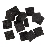 Černý gumový blok pro zatravňovací dlažbu N50 PRO - délka 6,4 cm, šířka 6,4 cm, výška 4,5 cm