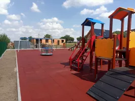 Červená gumová certifikovaná dopadová dlažba FLOMA ProF - délka 50 cm, šířka 50 cm, výška 4,5 cm