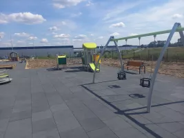Zelená gumová certifikovaná dopadová dlažba FLOMA ProF - délka 50 cm, šířka 50 cm, výška 7,5 cm