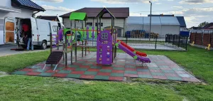 Zelená gumová certifikovaná dopadová dlažba FLOMA ProF - délka 50 cm, šířka 50 cm, výška 7 cm
