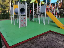 Šedá gumová certifikovaná dopadová dlažba FLOMA ProF - délka 50 cm, šířka 50 cm, výška 6 cm