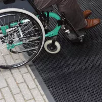 Gumová venkovní vstupní rohož s obvodovou hranou Octomat Mini Eco - délka 90 cm, šířka 150 cm, výška 1,2 cm