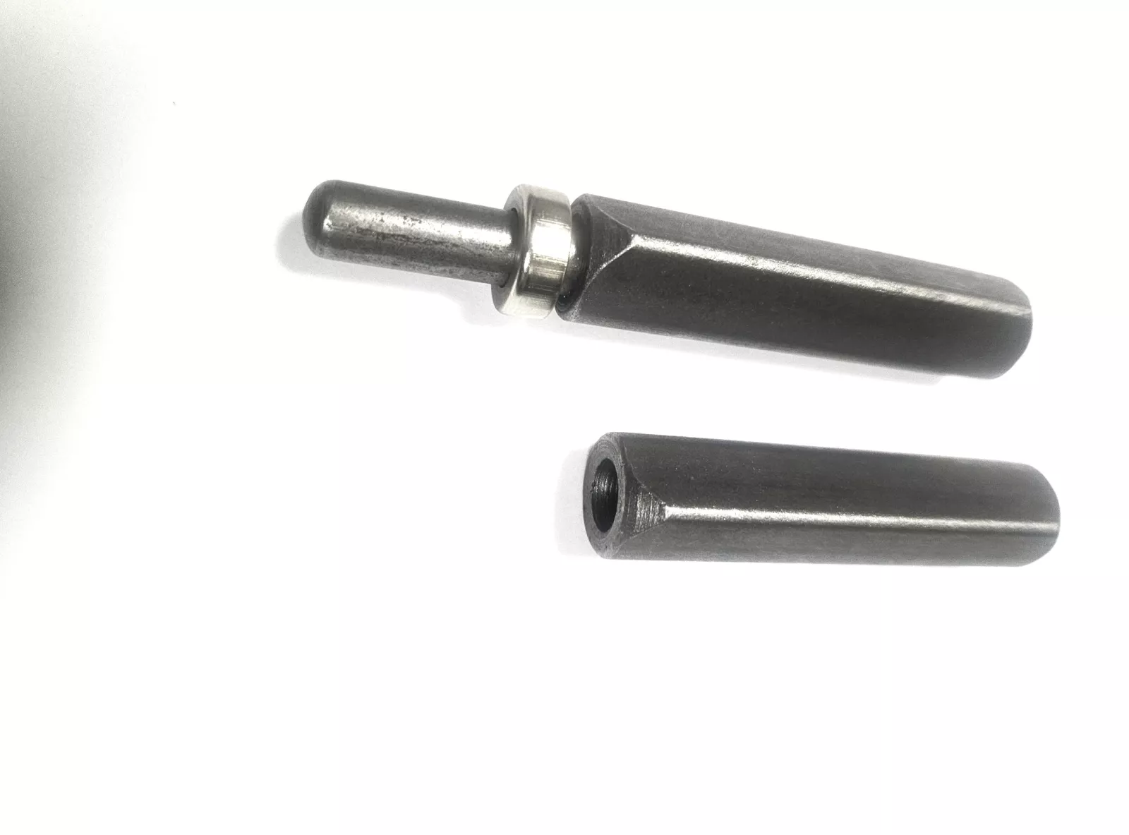 Pant přivařovací pískovaný s ložiskem 100x14mm