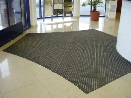 Textilní hliníková vstupní rohož FLOMA Alu Standard (Bfl-S1) - délka 80 cm, šířka 120 cm, výška 2,7 cm