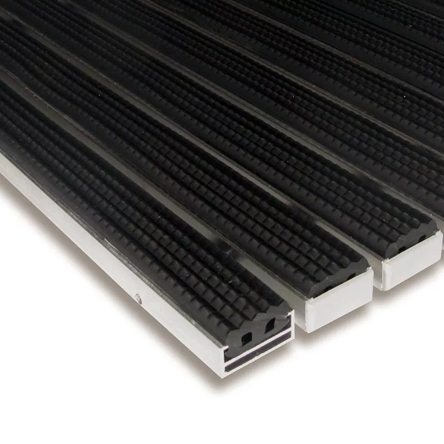 Gumová hliníková venkovní vstupní rohož FLOMA Alu Standard (Bfl-S1) - délka 80 cm, šířka 120 cm, výška 1,7 cm