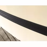 Černá gumová ochrana rohů zdí a stěn FLOMA - délka 300 cm, šířka 15 cm
