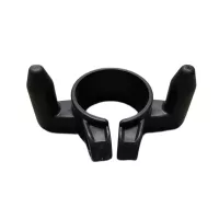 Černý plastový (PPC) úchyt pro připojení řetězů FLOMA - průměr 6,3 cm