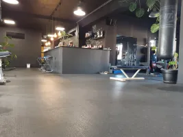 Černo-šedá gumová podlahová deska (puzzle - střed) FLOMA FitFlo SF1050 - délka 95,6 cm, šířka 95,6 cm, výška 1,6 cm