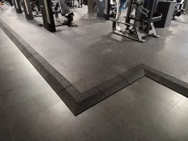 Černo-šedá gumová podlahová deska (puzzle - střed) FLOMA FitFlo SF1050 - délka 95,6 cm, šířka 95,6 cm, výška 1,6 cm