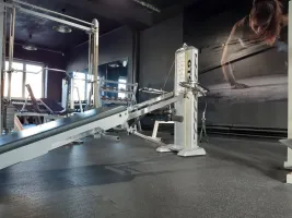 Černo-šedá gumová podlahová deska (puzzle - střed) FLOMA FitFlo SF1050 - délka 95,6 cm, šířka 95,6 cm, výška 1,6 cm