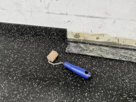 Černo-šedá gumová podlahová deska (puzzle - střed) FLOMA FitFlo SF1050 - délka 95,6 cm, šířka 95,6 cm, výška 1,6 cm