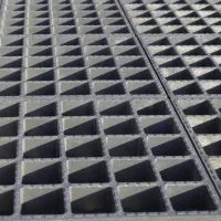 Černá plastová zátěžová zatravňovací dlažba FLOMA HydroG - délka 80 cm, šířka 40 cm, výška 6,5 cm