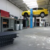 Červený plastový (PVC) nájezd Fortelock Industry (penízky) - délka 51 cm, šířka 14 cm, výška 0,7 cm