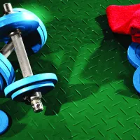 Červený plastový (PVC) rohový nájezd Fortelock Industry (kůže) - délka 14 cm, šířka 14 cm, výška 0,7 cm