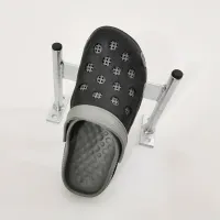 Kovová pozinkovaná škrabka na boty FLOMA SS10 - šířka 24 cm, výška 18 cm