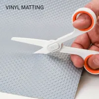 Keramické malé nůžky - délka 14,1 cm, šířka 6,7 cm, výška 1,3 cm