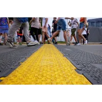 Černo-žlutý plastový modulární kabelový most s víkem (5x34,5x38,6) DEFENDER MIDI 5 2D - délka 100 cm, šířka 32,5 cm, výška 5,4 cm