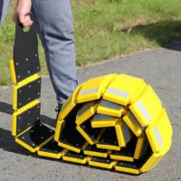Žlutý přenosný zpomalovací práh (25 km/h) Portable - délka 300 cm, šířka 25 cm, výška 4,5 cm