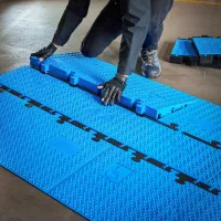 Černo-modrý plastový modulární kabelový most s víkem (5x34,5x38,6) DEFENDER MIDI 5 2D - délka 100 cm, šířka 32,5 cm, výška 5,4 cm