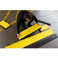 Černo-žlutý plastový kabelový most s transparentním víkem (2x30x35) DEFENDER MICRO 2 LUX - délka 100,5 cm, šířka 27,3 cm, výška 4,5 cm