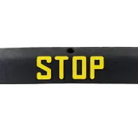 Černý plastový parkovací doraz FLOMA STOP - délka 90 cm, šířka 20 cm, výška 6,5 cm