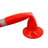 Oranžový plastový elastický parkovací sloupek - průměr 7,5 cm, výška 45 cm