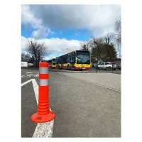 Oranžový plastový elastický parkovací sloupek - průměr 7,5 cm, výška 45 cm