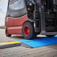 Plastový koncový kabelový most "samec" (5x34,5x38,6) DEFENDER MIDI 5 2D - délka 119 cm, šířka 16,5 cm, výška 5,5 cm