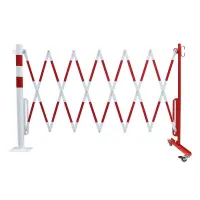Bílo-červená sloupková mobilní bariéra - délka 360 cm, výška 105 cm