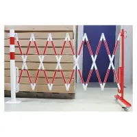 Bílo-červená sloupková mobilní bariéra - délka 360 cm, výška 105 cm
