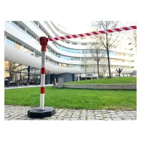 Bílo-červený ocelový sloupek Skipper - délka 900 cm, výška 116 cm