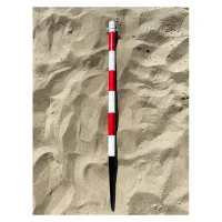 Bílo-červený plastový uzemňovací sloupek s reflexním pruhem II Generation - výška 113 cm